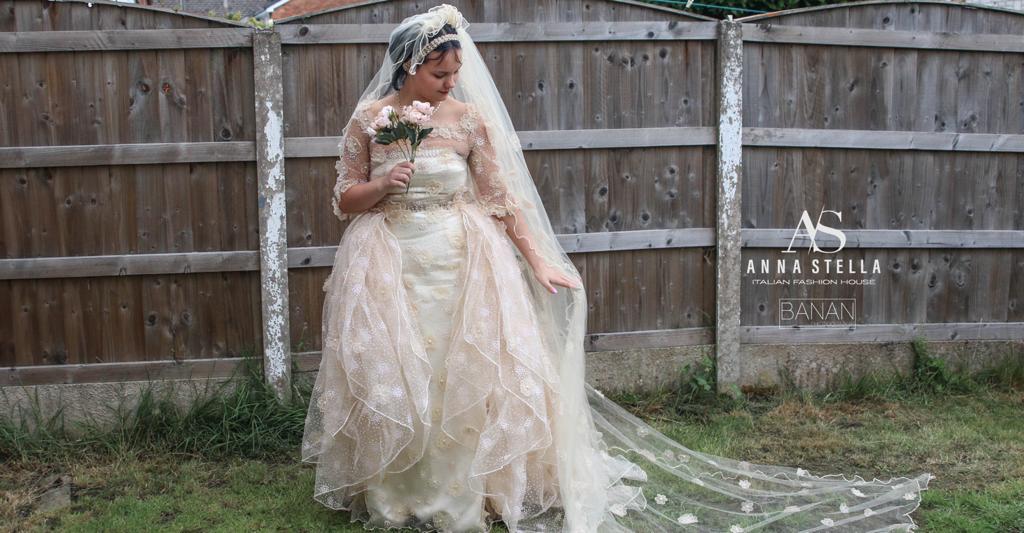 Champagne lace-flower wedding dress with long veil